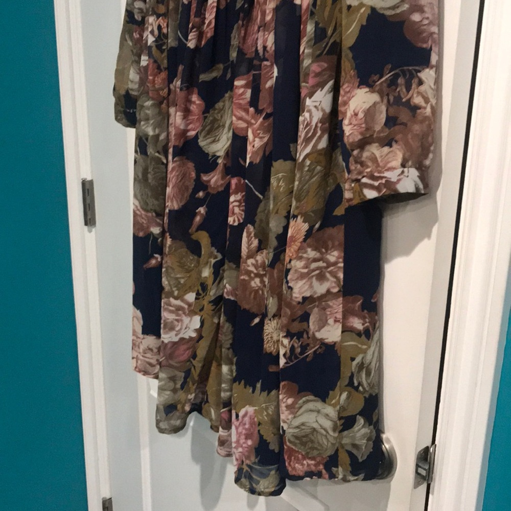 SHABBY APPLE FLORAL DRESS - Picture 7 of 8